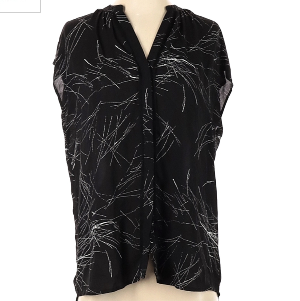 Vera Wang - Abstract blouse Sz M